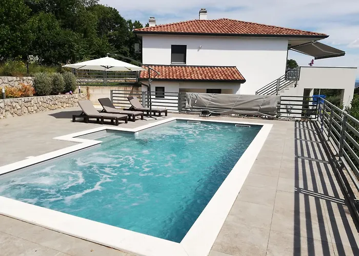 Apartman Luxury Seaview With Private Pool Kostrena