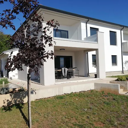 Διαμέρισμα Luxury Seaview With Private Pool *