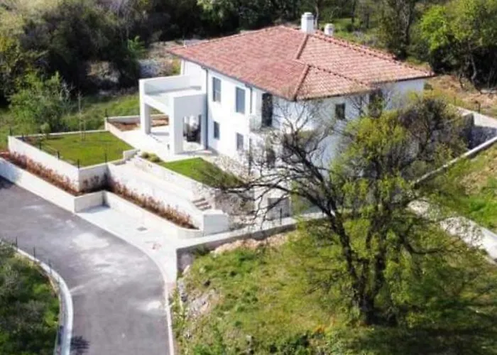 Διαμέρισμα Luxury Seaview With Private Pool *